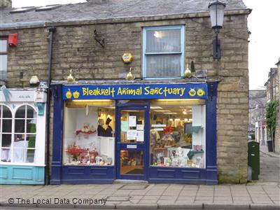 Image of Bring in old towels or bedding for Bleakholt Animal Sanctuary 